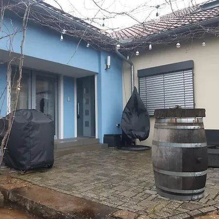 Im Blauen Haus